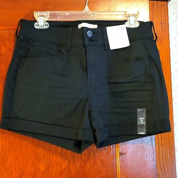 SO Pants - 🆕️ SO Juniors Low Rise Favorite Midi Jean Shorts Size 13